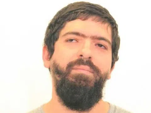 Lĩnh án 7 năm tù vì phát tán link tuyên truyền khủng bố