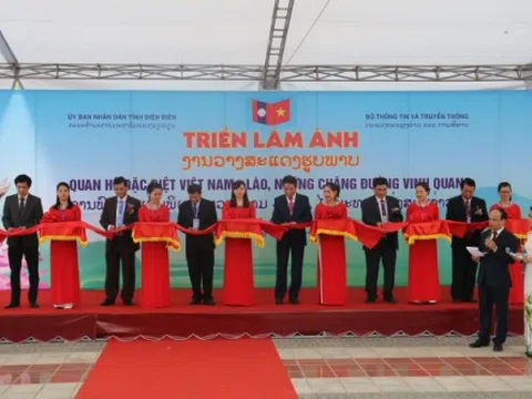 Khai mạc Ngày hội thắm tình hữu nghị đặc biệt Việt Nam - Lào