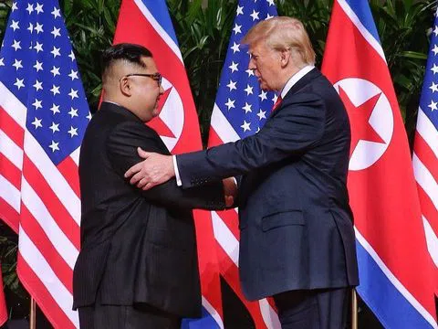 Loạt hoạt động 'ngoại giao đầu tiên' của ông Kim Jong-un chinh phục thế giới