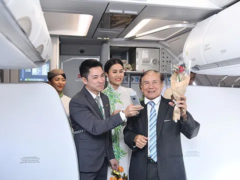 Những món quà bất ngờ trên chuyến bay đầu năm của Bamboo Airways