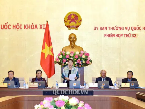 UBTVQH xem xét, thông qua các Nghị quyết về công tác tổ chức, cán bộ