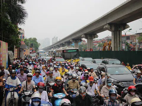 “Không cho đăng ký xe máy mới trong nội thành là vi phạm quyền dân sự”