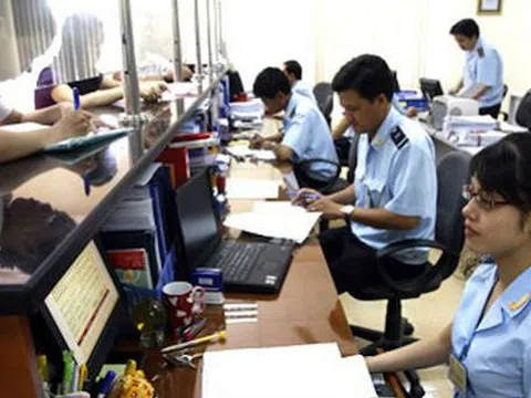 Từ ngày 1/4 không dùng tiền mặt nộp thuế, phí cho cơ quan hải quan