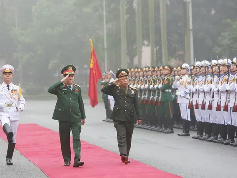 Việt Nam-Lào: Hợp tác quân đội thúc đẩy quan hệ hai nước bền vững
