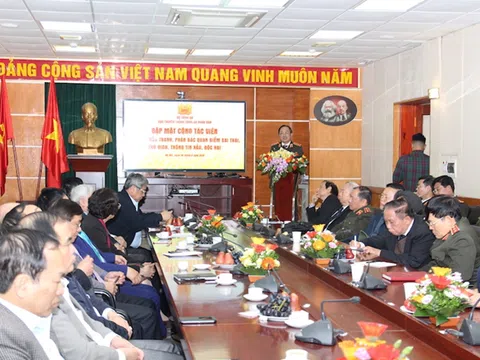 Đấu tranh, phản bác quan điểm sai trái, thù địch, thông tin xấu, độc hại qua hoạt động truyền thông