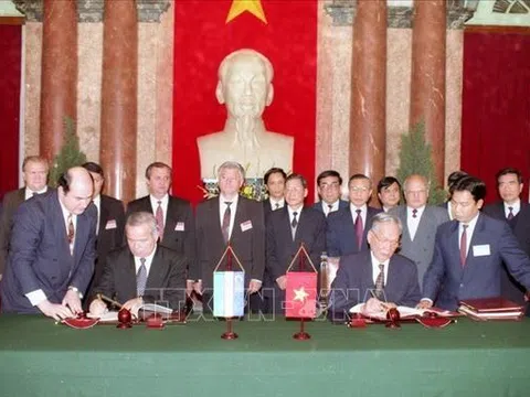 Nguyên Chủ tịch nước Lê Đức Anh - một vị lãnh đạo có tầm nhìn xa, trông rộng Thứ