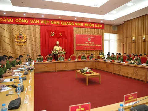 Đẩy nhanh tiến độ điều tra các vụ án kinh tế, tham nhũng trọng điểm