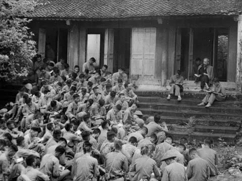 50 năm thực hiện Di chúc Bác Hồ: Nghĩ về 5 Lời thề