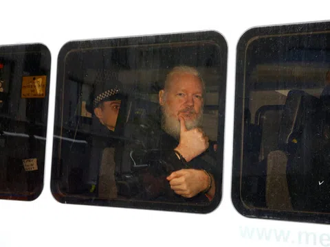Ông chủ WikiLeaks đối mặt với nguy cơ bị dẫn độ vì cáo buộc hiếp dâm