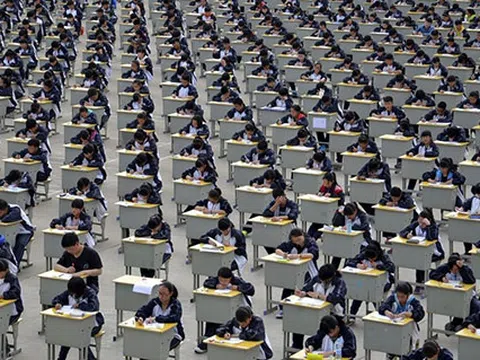 Triệt phá đường dây gian lận trước kỳ thi đại học khốc liệt nhất thế giới
