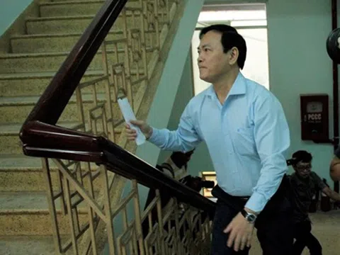 Tòa trả hồ sơ vụ Nguyễn Hữu Linh bị truy tố tội dâm ô