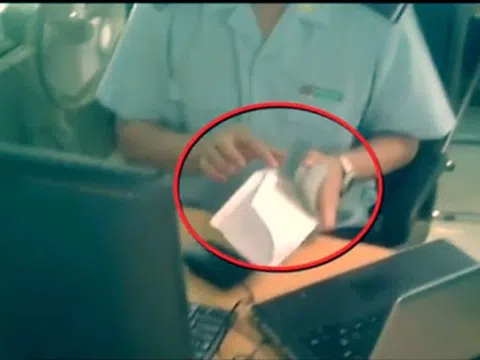 Báo chí đồng hành cùng doanh nghiệp “tuyên chiến” với tham nhũng vặt