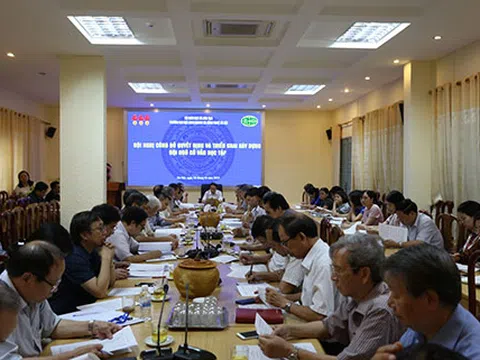 Công bố quyết định triển khai xây dựng đội ngũ cố vấn học tập tại Trường Đại học Kinh doanh và Công nghệ Hà Nội