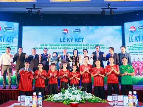 Vinamilk tài trợ chính cho các đội tuyển bóng đá Quốc gia vì một Việt Nam vươn cao