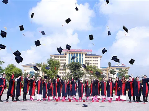 Vì sao nên lựa chọn  Trường Đại học Kinh doanh và Công nghệ Hà Nội