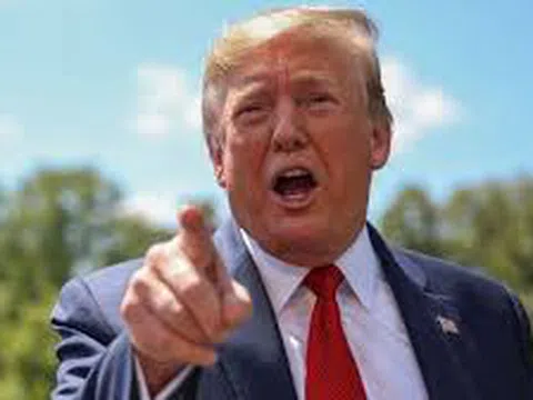 TT Trump tuyên bố tăng thuế thêm 5% với hàng Trung Quốc đẩy thương chiến Mỹ-Trung đến căng thẳng mới