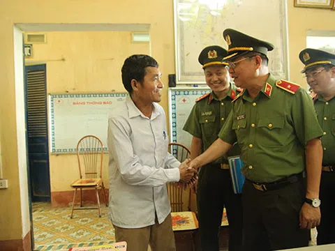 Nhiều hoạt động ý nghĩa nhân ngày truyền thống lực lượng Công an nhân dân