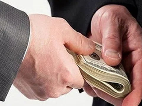 Tây Ninh: Bắt quả tang Phó Viện trưởng VKSND huyện Tân Châu nhận hối lộ 2.500 USD