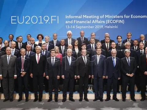 EU xem xét đơn giản hóa quy định tài chính