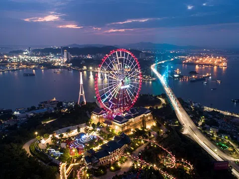 Quảng Ninh nổi tiếng với những công trình kiến trúc đẹp lạ