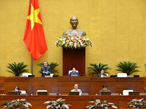 Quốc hội biểu quyết thông qua Bộ luật Lao động (sửa đổi)