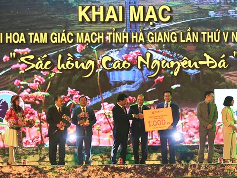 Tập đoàn T&T Group trao tặng tỉnh Hà Giang 1.000 căn nhà tình nghĩa