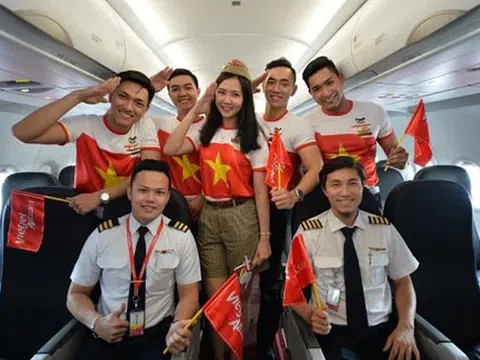 Vietjet tặng 1 năm bay miễn phí khắp châu Á cho đội bóng đá nam cùng gia đình ngay sau phần thưởng cho đội nữ vô địch SEA Games