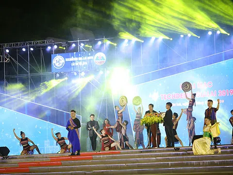 Gia Lai trao chứng nhận đầu tư cho nhiều dự án công nghệ, đô thị, du lịch