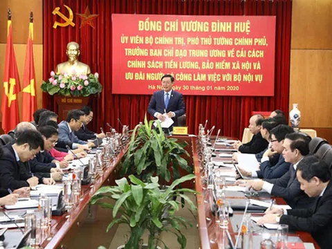 Trình Bộ Chính trị xem xét, quyết định đề án tiền lương mới trong 2020