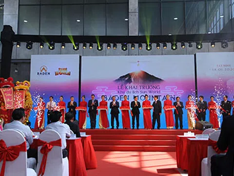 Hệ thống cáp treo mới tại Khu du lịch Quốc gia Núi Bà Đen do Sun Group đầu tư chính thức đi vào hoạt động