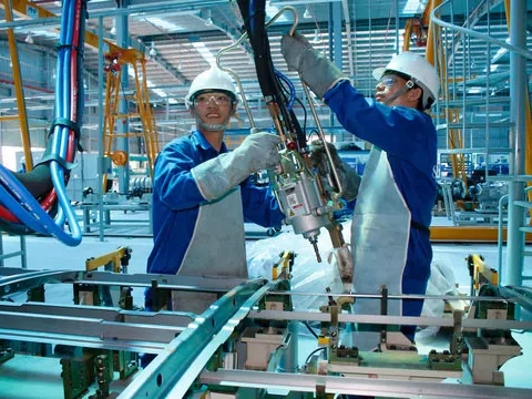 Bộ luật Lao động (sửa đổi) có hiệu lực từ 2020 và những vấn đề Doanh nghiệp cần lưu ý