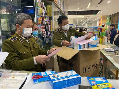 Khẩu trang vẫn khan hiếm khắp các tỉnh, thành, xử lý gần 3.600 vụ vi phạm kinh doanh thiết bị y tế