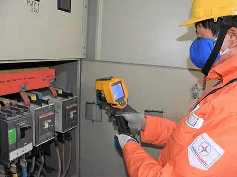 EVNHANOI đảm bảo điện phục vụ các sự kiện kỷ niệm Giải phóng miền Nam (30/4/1975 - 30/4/2020) và ngày Quốc tế lao động (1/5/1886 - 1/5/2020)