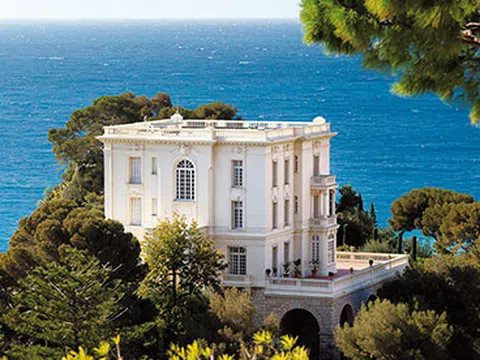 Trốn dịch kiểu siêu giàu