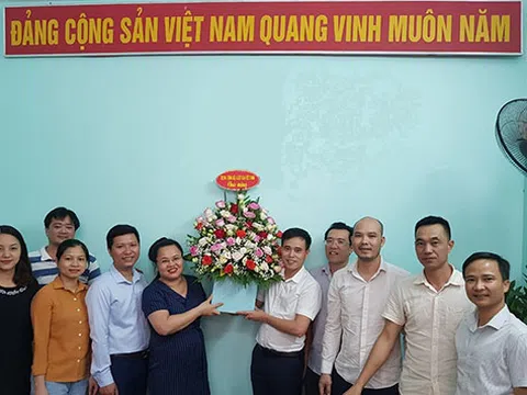 Lãnh đạo TW Hội Luật gia Việt Nam chúc mừng Tạp chí Pháp lý nhân kỷ niệm 95 năm ngày Báo chí Cách mạng Việt Nam (21-6)