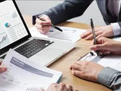 Quy định về việc xử phạt gian lận trong công bố thông tin tài chính của các doanh nghiệp trong pháp luật các nước, đối chiếu với Việt Nam