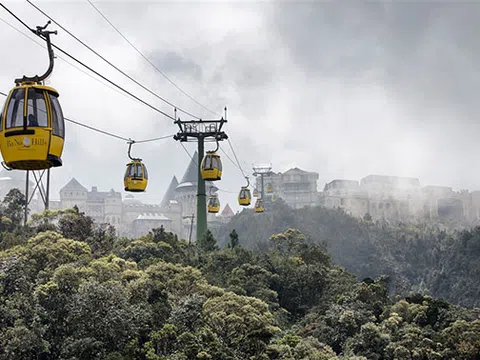World Travel Awards xướng danh cáp treo Bà Nà là “Hệ thống cáp treo hàng đầu thế giới”