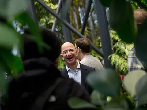 Các tỷ phú công nghệ bị chỉ trích vì giàu nhanh