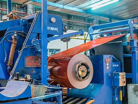 Doanh nghiệp có thể nộp hồ sơ yêu cầu rà soát chống bán phá giá thép phủ màu nhập khẩu từ Trung Quốc, Hàn Quốc