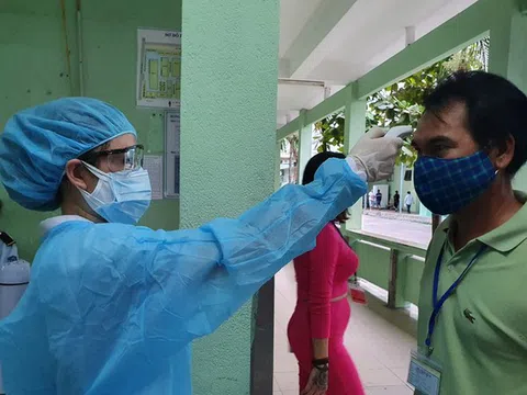 Nguy cơ lây COVID-19 trong cộng đồng rất cao, đặc biệt trong 2 tuần tới