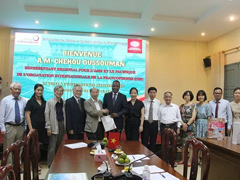 Đón tiếp Tổ chức Pháp ngữ OIF tại Việt Nam đến thăm và làm việc với Trường
