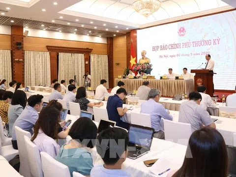 Họp báo Chính phủ: Ai chịu trách nhiệm trong vụ ngộ độc pate Minh Chay?