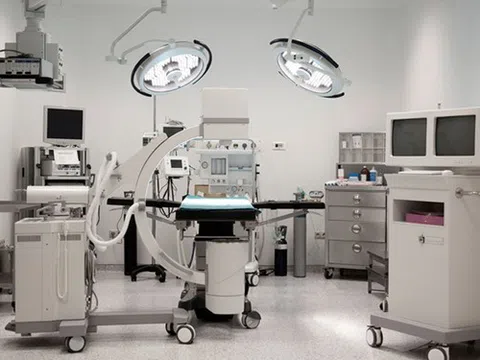 Kinh doanh thiết bị y tế: tiềm ẩn nguy cơ lợi ích nhóm trong hợp tác và phân chia lợi nhuận “ nhờ” những kẽ hở của chính sách pháp luật.