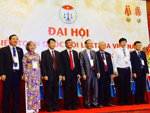 Cảm xúc đặc biệt của những Luật gia không ngại gian nan, vất vả, bởi phía trước họ là một con đường vinh quang - con đường của công lý và thượng tôn pháp luật.