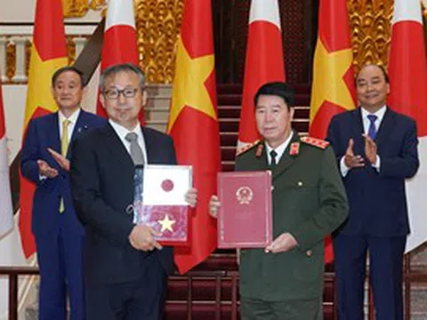 Việt Nam, Nhật Bản trao đổi 12 văn kiện hợp tác trị giá gần 4 tỷ USD