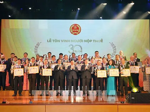 Tôn vinh 30 doanh nghiệp nộp thuế tiêu biểu