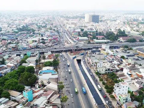 Dậy sóng căn hộ vùng ven TP.HCM