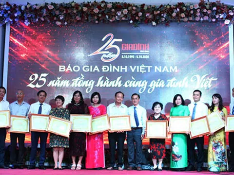 Báo Gia đình Việt Nam 25 năm đồng hành cùng Gia đình Việt.