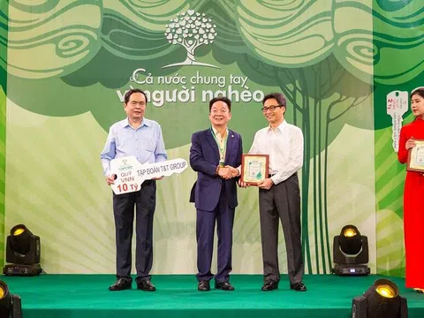 Các doanh nghiệp của " Bầu Hiển" ủng hộ 30 tỷ đồng cho quỹ " vì người nghèo" Trung Ương