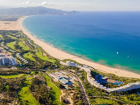 Chuẩn bị khánh thành, khách sạn quy mô bậc nhất Việt Nam công bố combo siêu ưu đãi